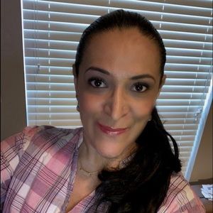 Meet your Posher, Alma